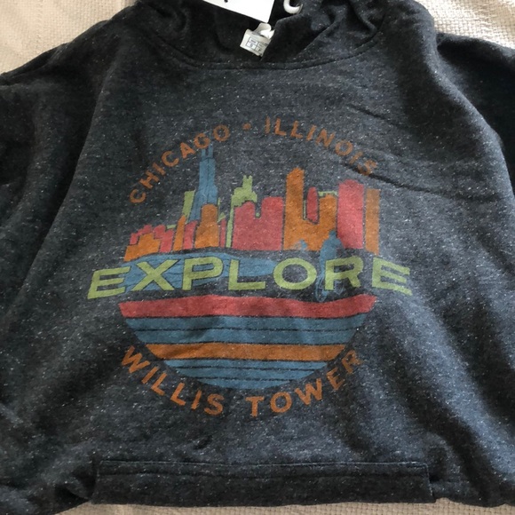 Delta Tops - NWT pullover hoodie Chicago Willis Tower